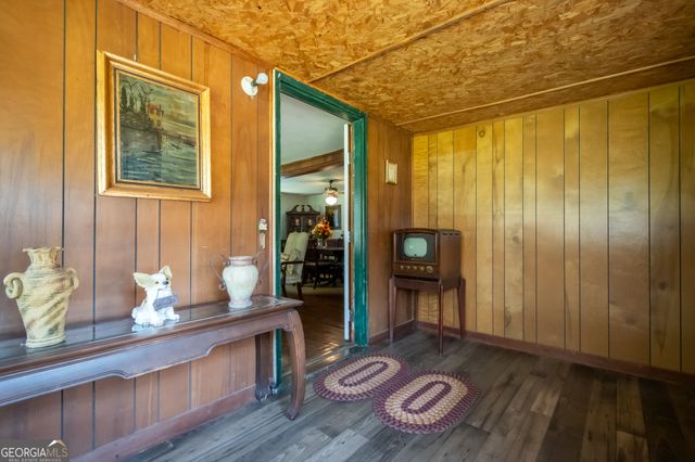 6484 Jefferson River Road, Athens, GA 30607