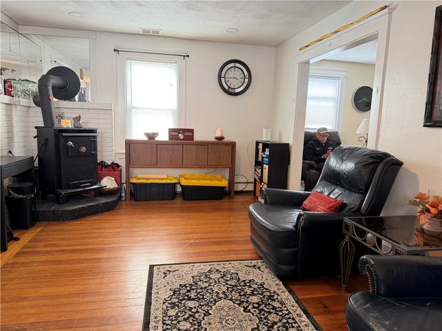 42 Dunbar Avenue, East Providence, RI 02916