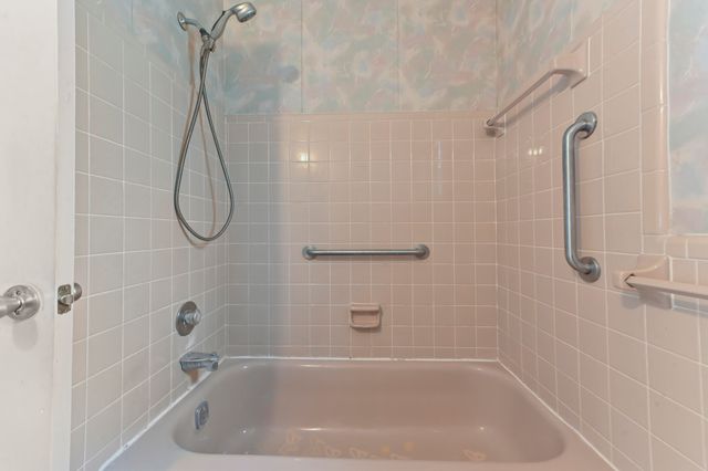 6805 NW 75TH Court, Tamarac, FL 33321