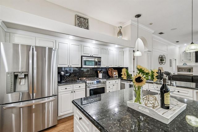 11904 WANDSWORTH DRIVE, Tampa, FL 33626