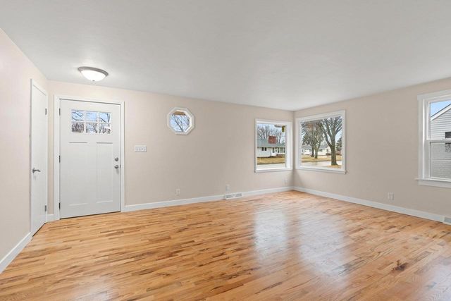 344 S KARLYN STREET, Kimberly, WI 54136