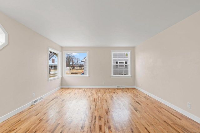 344 S KARLYN STREET, Kimberly, WI 54136