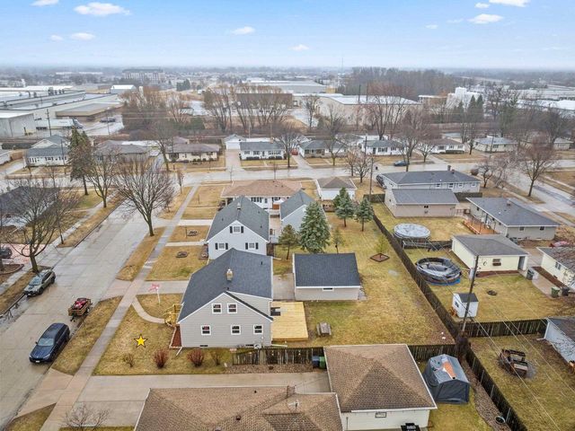344 S KARLYN STREET, Kimberly, WI 54136