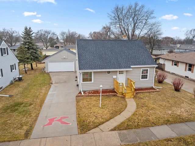 344 S KARLYN STREET, Kimberly, WI 54136