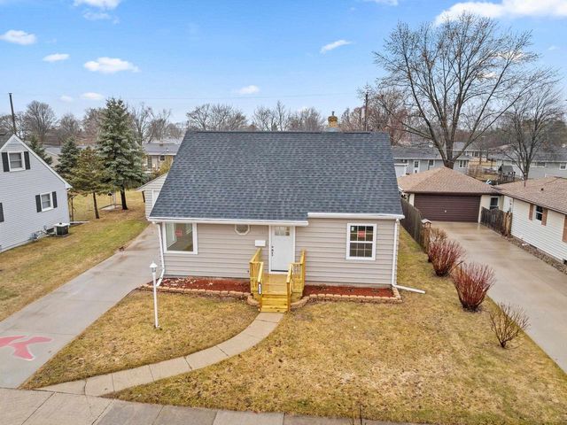 344 S KARLYN STREET, Kimberly, WI 54136