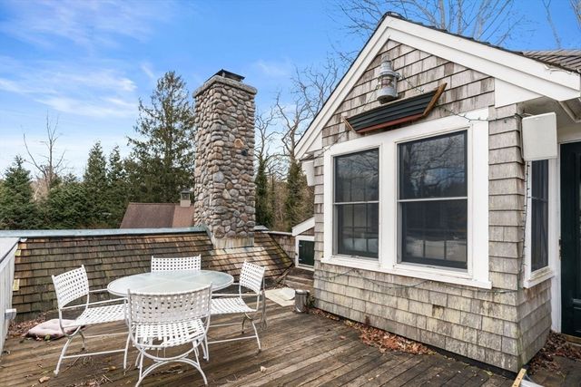 20 Blue Shutters Lane, Falmouth, MA 02556