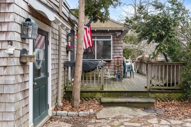 20 Blue Shutters Lane, Falmouth, MA 02556