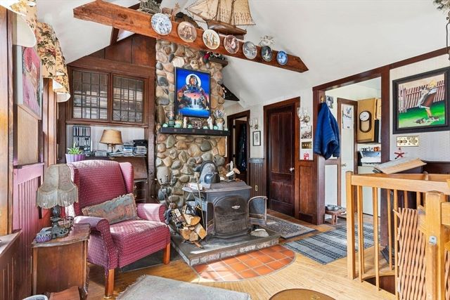 20 Blue Shutters Lane, Falmouth, MA 02556