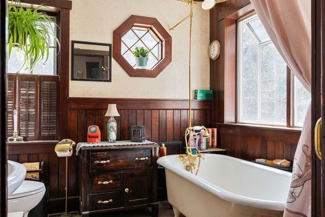 20 Blue Shutters Lane, Falmouth, MA 02556