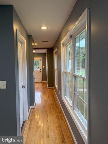 722 HARTWOOD RD, Fredericksburg, VA 22406