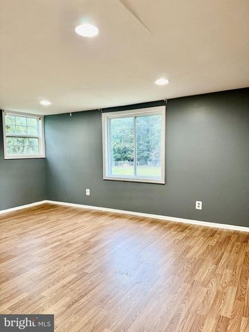 722 HARTWOOD RD, Fredericksburg, VA 22406