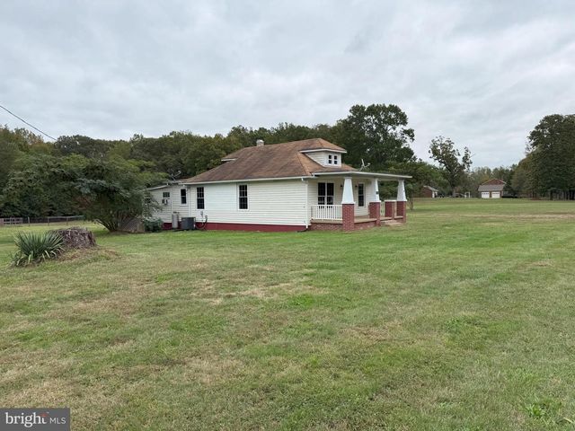 722 HARTWOOD RD, Fredericksburg, VA 22406