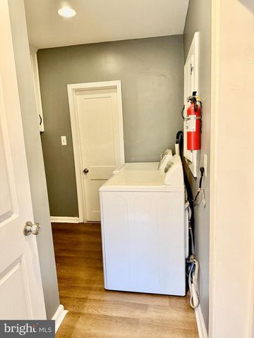 722 HARTWOOD RD, Fredericksburg, VA 22406