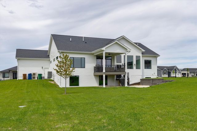 5035 150th Street, Urbandale, IA 50323