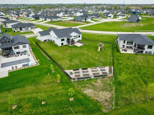 5035 150th Street, Urbandale, IA 50323
