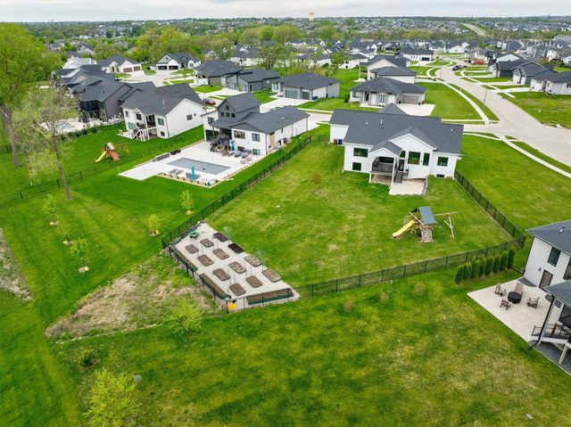 5035 150th Street, Urbandale, IA 50323