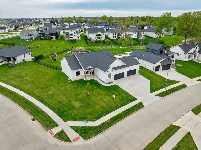 5035 150th Street, Urbandale, IA 50323