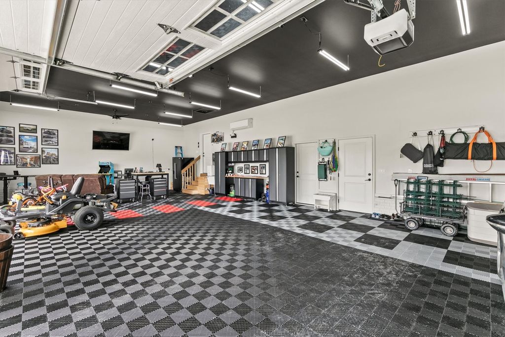 5035 150th Street, Urbandale, IA 50323
