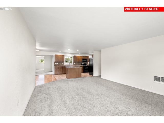 1625 INGLEWOOD St, Forest Grove, OR 97116