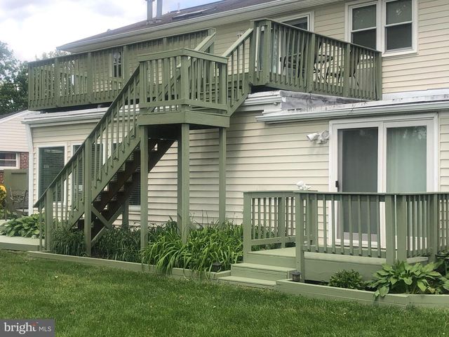 5350 RAVENSWORTH RD, Springfield, VA 22151