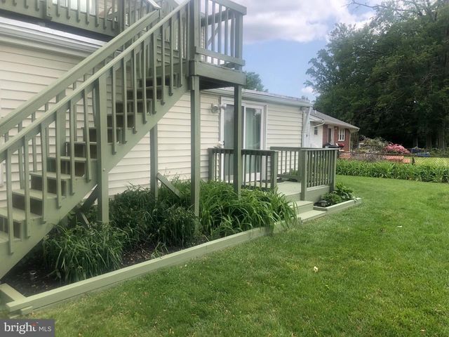 5350 RAVENSWORTH RD, Springfield, VA 22151