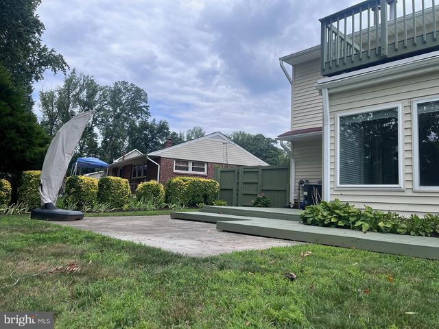 5350 RAVENSWORTH RD, Springfield, VA 22151