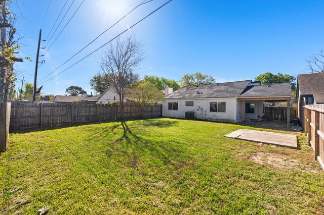 13330 Chimney Sweep Drive, Houston, TX 77041