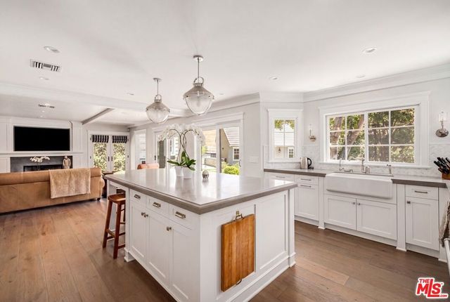 10 Holster Lane, Bell Canyon, CA 91307
