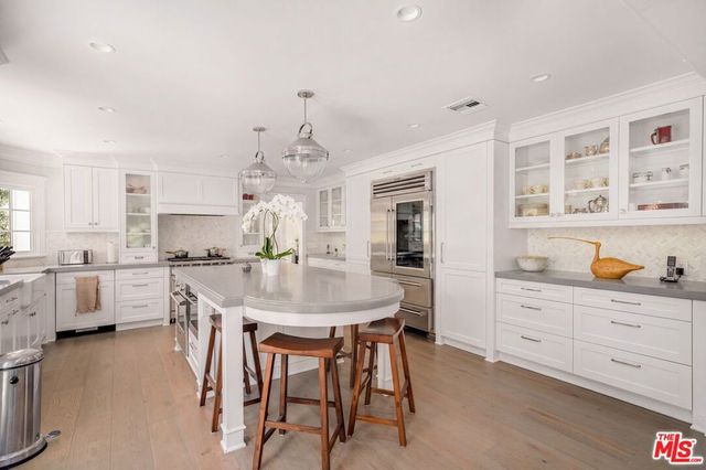 10 Holster Lane, Bell Canyon, CA 91307