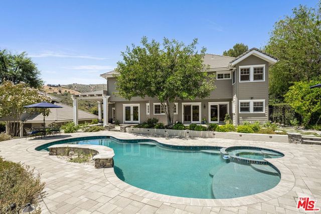 10 Holster Lane, Bell Canyon, CA 91307