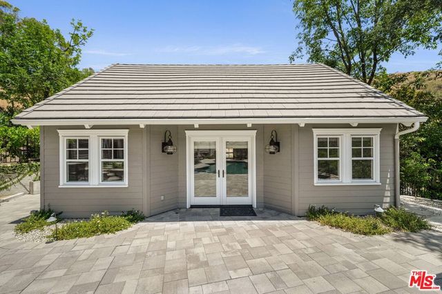 10 Holster Lane, Bell Canyon, CA 91307