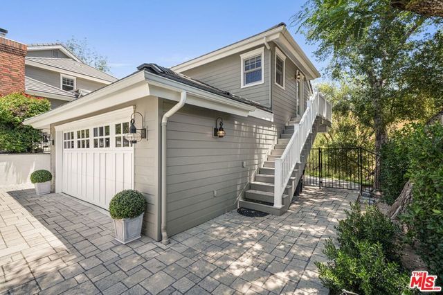 10 Holster Lane, Bell Canyon, CA 91307