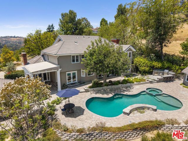 10 Holster Lane, Bell Canyon, CA 91307