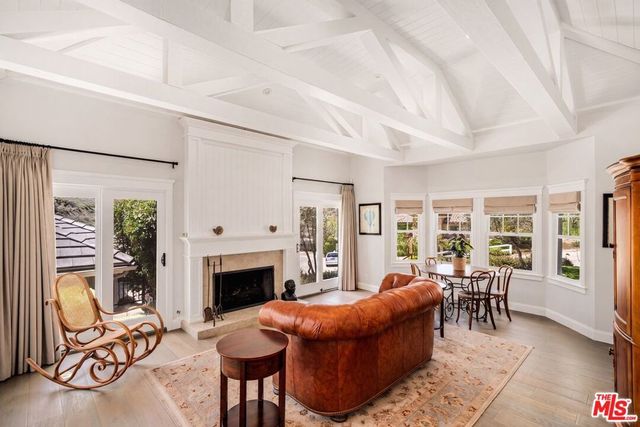 10 Holster Lane, Bell Canyon, CA 91307