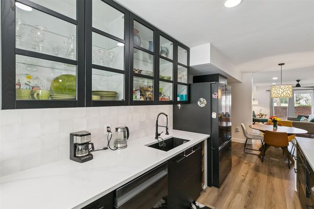 496 W PAR STREET 496, Orlando, FL 32804