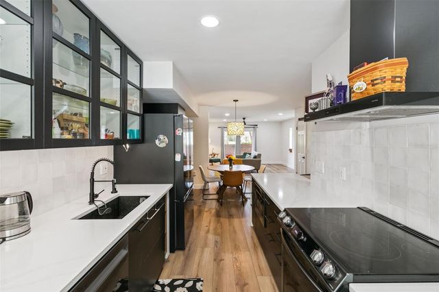 496 W PAR STREET 496, Orlando, FL 32804