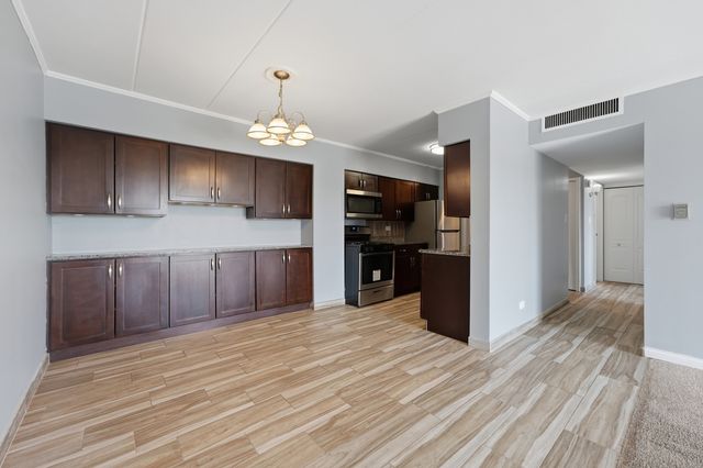 220 S Roselle Road 524, Schaumburg, IL 60193