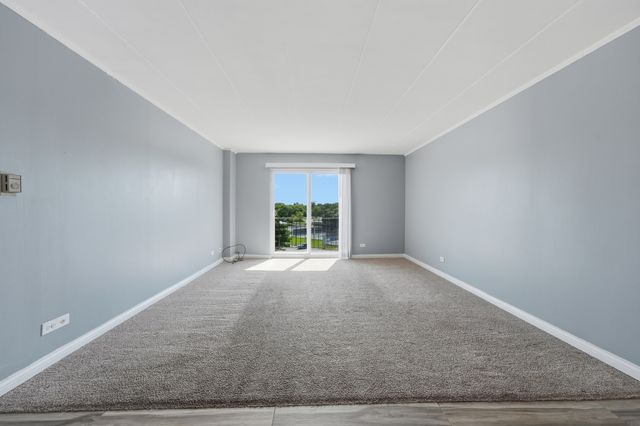220 S Roselle Road 524, Schaumburg, IL 60193