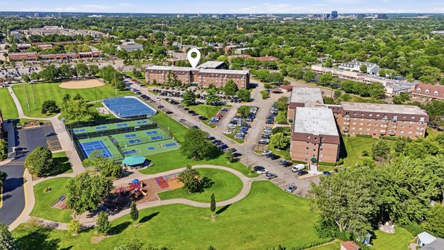220 S Roselle Road 524, Schaumburg, IL 60193