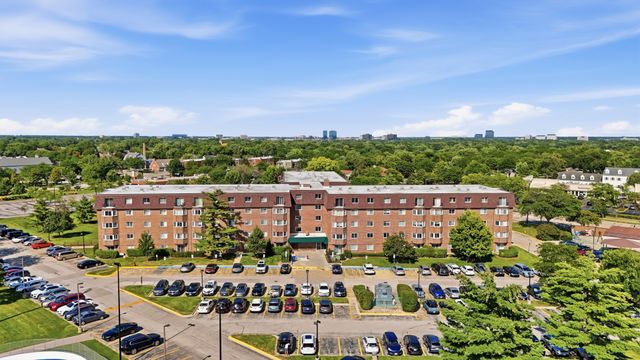 220 S Roselle Road 524, Schaumburg, IL 60193