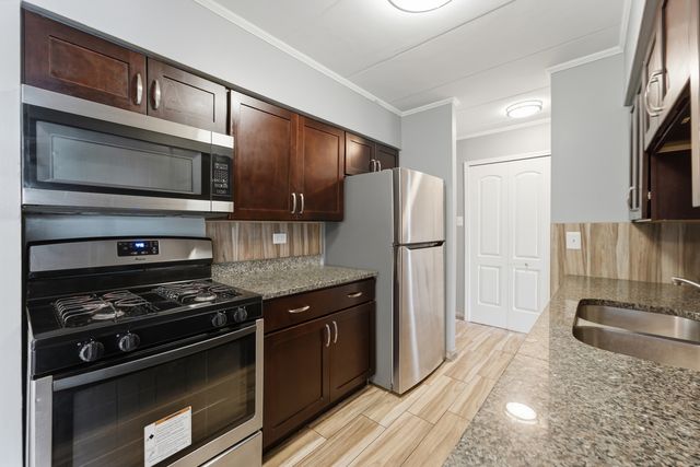 220 S Roselle Road 524, Schaumburg, IL 60193