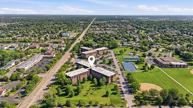 220 S Roselle Road 524, Schaumburg, IL 60193