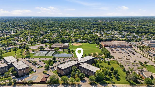 220 S Roselle Road 524, Schaumburg, IL 60193