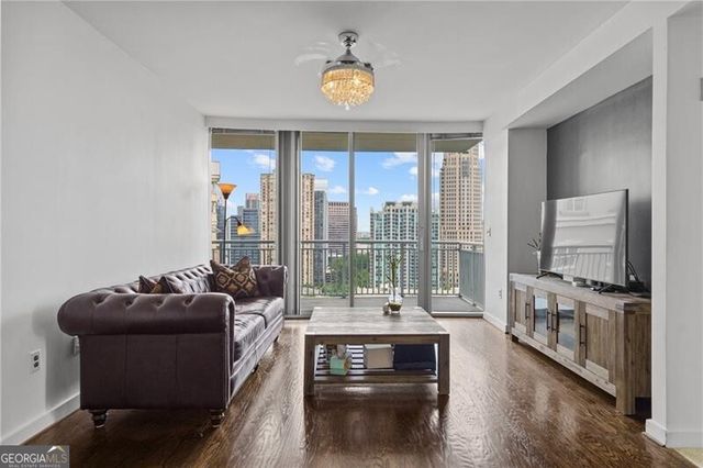 3338 Peachtree Road 2005, Atlanta, GA 30326