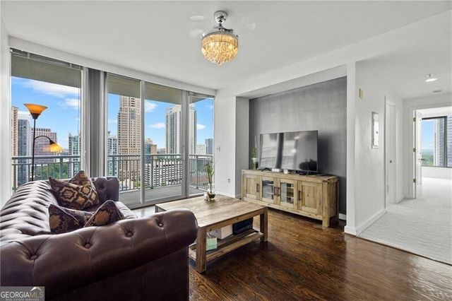 3338 Peachtree Road 2005, Atlanta, GA 30326