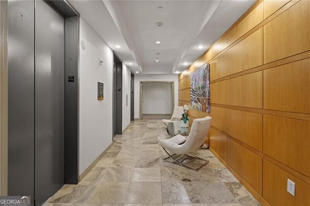 3338 Peachtree Road 2005, Atlanta, GA 30326