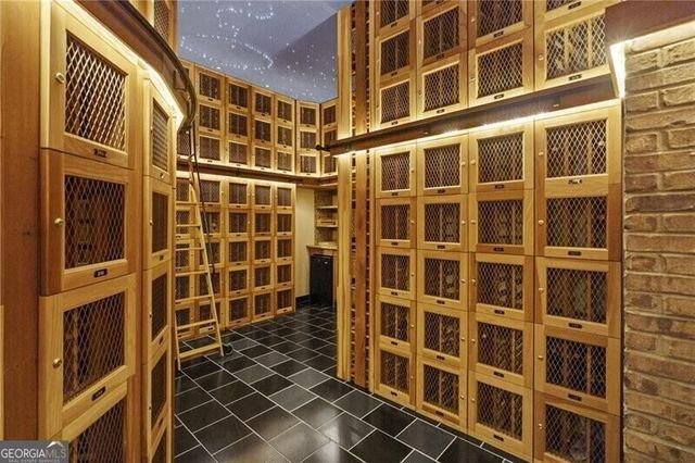 3338 Peachtree Road 2005, Atlanta, GA 30326