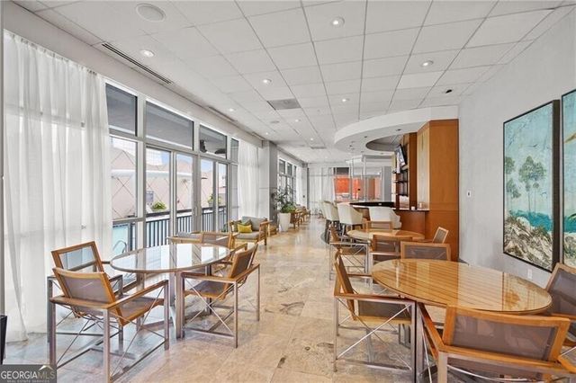 3338 Peachtree Road 2005, Atlanta, GA 30326