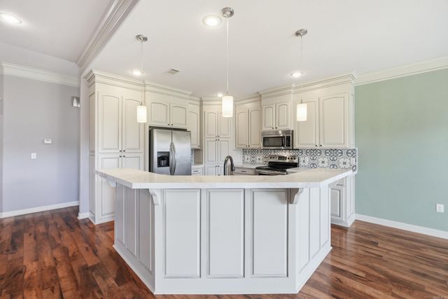 1155 Calloway Drive, Conway, AR 72034