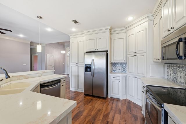 1155 Calloway Drive, Conway, AR 72034